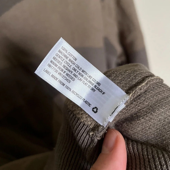 Mossimo • Camoflauge Crew Neck Sweater - Picture 5 of 6